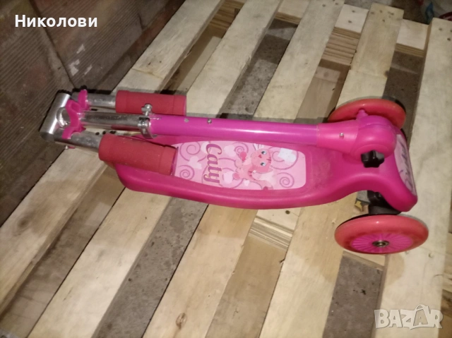 Розова детска тротинетка / сгъваема - максимална височина 64см , снимка 2 - Скутери и тротинетки - 54014384