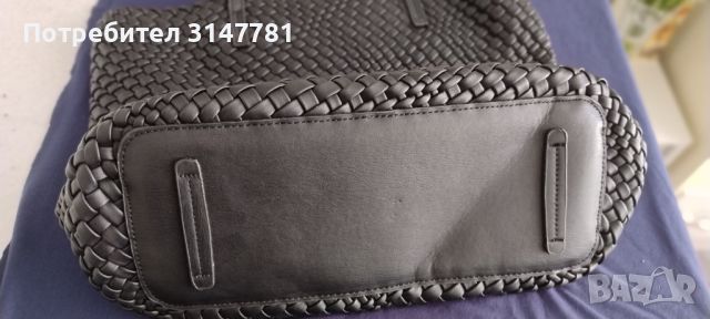 дамска черна чанта от изкуствена кожа, снимка 2 - Чанти - 46396554