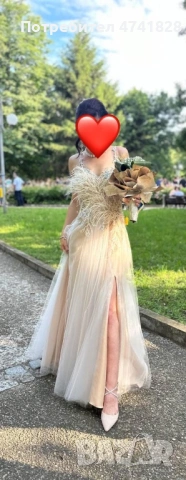 Продавам балната си рокля