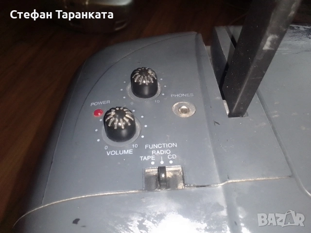 Радио касетофон, работи си на радио и на касета., снимка 2 - Радиокасетофони, транзистори - 53060563