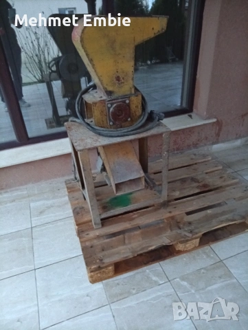 дробилка с трифазен електромотор , снимка 10 - Други машини и части - 54163171
