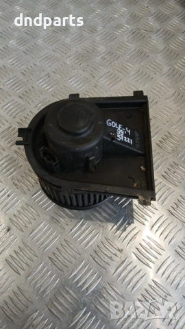 Вентилатор парно VW Golf 4 1999г.