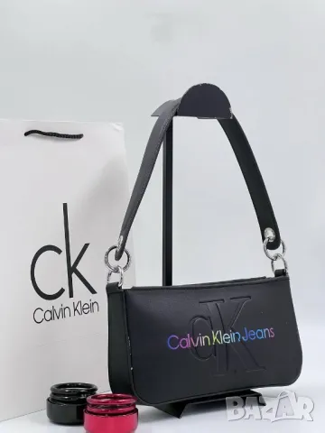 дамски чанти Calvin Klein , снимка 13 - Чанти - 46877375