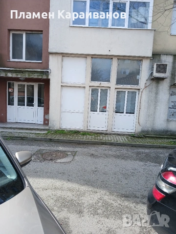 Давам под наем помещение за магазин или офис в ТОП ЦЕНТЪРА на Свиленград, снимка 2 - Магазини - 54036861