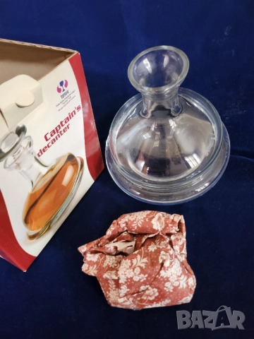 невеляшка / неваляшка Шише с тапа и чашки - рядък "Капитански" комплект , Полша, от кристалин, ръчна, снимка 2 - Други ценни предмети - 52134058