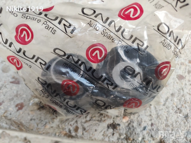 Продавам тампони за преден мост на Hyundai Tucson 2005/2006, снимка 2 - Части - 53660133