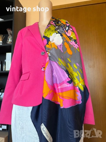 Копринен шал Christian Dior, снимка 7 - Шалове - 54181771