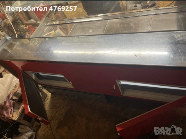 Хладилна витрина за магазин сладкарница, снимка 5 - Витрини - 53879550