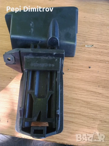 Лостче за ръчна спирачка Mercedes CLK C208, снимка 3 - Части - 50766648