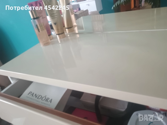 тоалетка от мдф, снимка 2 - Тоалетки - 52187361