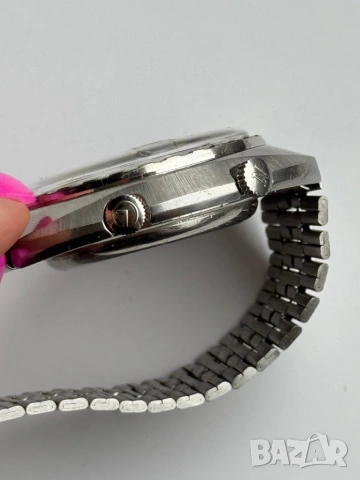 Часовник Citizen с аларма, снимка 4 - Антикварни и старинни предмети - 54207377