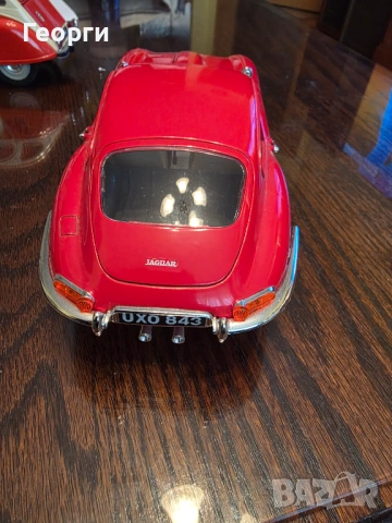Jaguar E-Type Coupe 1961 1:18 Burago, снимка 3 - Колекции - 53690230