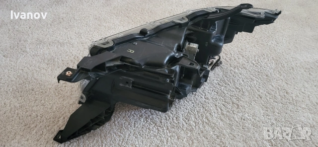 десен фар за Тойота Land Cruiser, снимка 4 - Части - 54224543