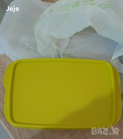 Нова кутия за храна Tupperware , снимка 2 - Кутии за храна - 52158560