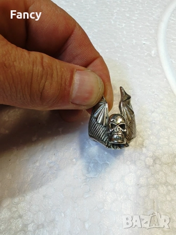 Рокерски пръстен от 80 те, снимка 5 - Антикварни и старинни предмети - 52080317