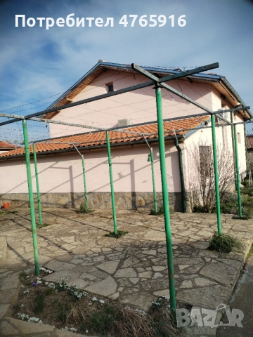 Продава се къща 150кв в село конаре къщата се състои от 10 стаи 2 бани двор 700квадрата , снимка 3 - Къщи - 53841999