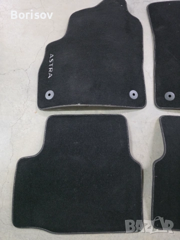 Оригинални мокетни стелки за Астра К / Astra K, снимка 2 - Аксесоари и консумативи - 54155217