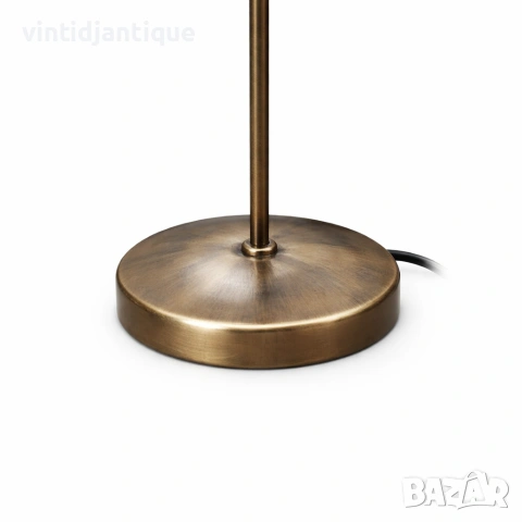 Настолна лампа е класически метален модел, снимка 2 - Настолни лампи - 53905169