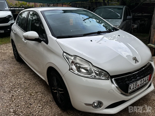Peugeot 208 от Германия, снимка 3 - Автомобили и джипове - 50526176