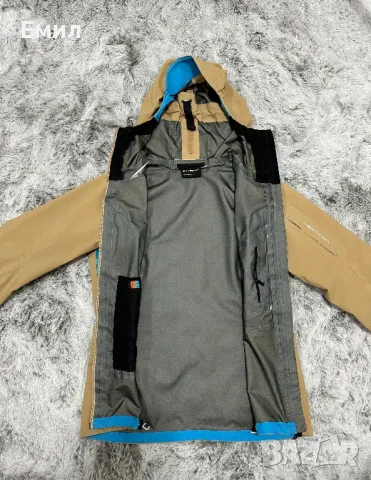 Дамско! Peak Performance Gore-Tex Pro Shell Jacket, 28 000мм, Размер M, снимка 3 - Якета - 47226993