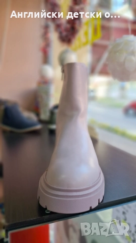 Английски боти с мемори стелка-ZARA , снимка 7 - Детски боти и ботуши - 38189602