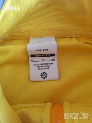 анцунг на Nike , снимка 3 - Спортни дрехи, екипи - 53111066