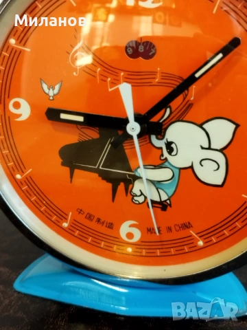 Стар анимиран будилник, настолен часовник, снимка 2 - Антикварни и старинни предмети - 54156628