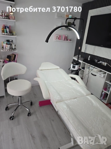 Козметична кошетка + лампа луна+параван, снимка 2 - Аксесоари и консумативи - 53760380