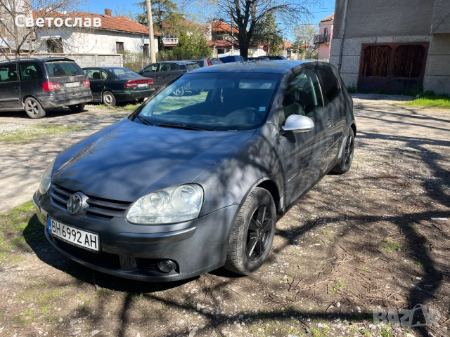 Golf 5 1.6i 2005, снимка 3 - Автомобили и джипове - 54110130