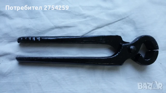 гаечни ключове, клещи, пила, строителна каска, метчици, кирка, снимка 3 - Други инструменти - 51270671