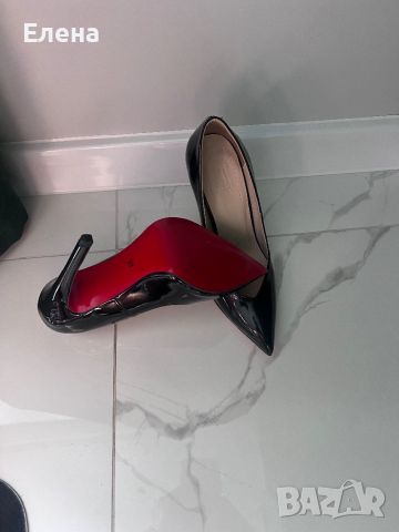 Черни токчета с червена подметка/Red Bottoms ЧИСТО НОВИ, снимка 7 - Дамски обувки на ток - 45132915