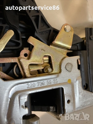 Колан за за задна лява седалка за Mercedes W220 S500 (2003) 2207305932, снимка 2 - Части - 53861775