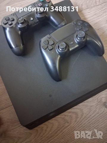 Продавам Playstation 4 250 евро, снимка 2 - PlayStation конзоли - 53636370