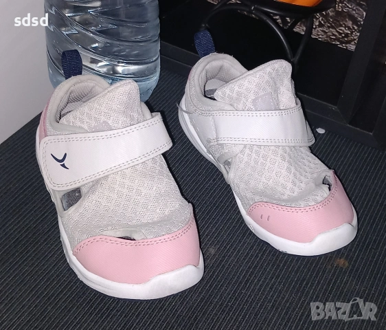 Детски обувки Декатлон 27 номер , снимка 2 - Детски маратонки - 53759341