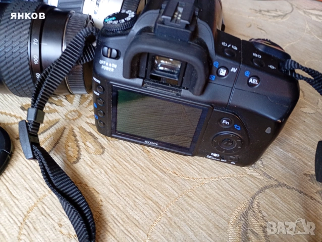 Предлагам фото камера Soni A200, снимка 4 - Фотоапарати - 53534709