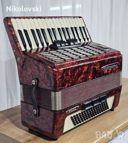 Акордеон Weltmeister Stella , снимка 3 - Акордеони - 53227774