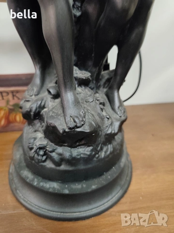 Изящна настолна лампа с впечатляващи размери и класически дизайн, снимка 13 - Антикварни и старинни предмети - 53718156