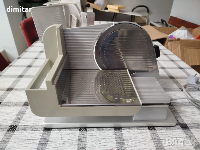 Слайс машина GRAEF -130 W, снимка 10 - Кухненски роботи - 52821631