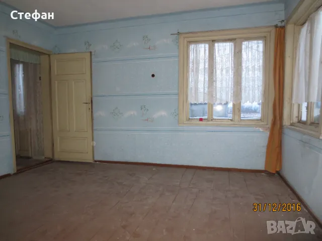 Продавам КЪЩА гр. Аксаково Варна Два Етажа 145кв.м. 615кв Двор ЦЕНТЪР!, снимка 15 - Къщи - 47762621