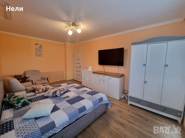 Отдавам под наем тристаен апартамент