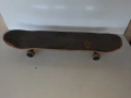 Скейтборд с размер на дъската 76см.на 20см.височина 10см., снимка 1