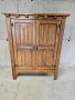 Масивен дъбов шкаф в стил Рустик, снимка 1