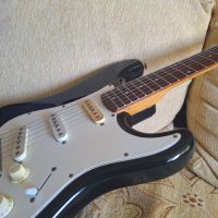 Електрическа китара Squier, снимка 11 - Китари - 45483819