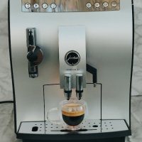 Кафеавтомат Jura Impressa Z7, снимка 4 - Кафемашини - 45061681