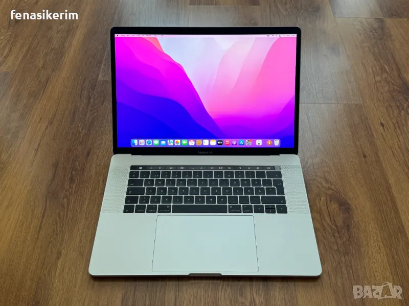 15.4' Retina Core i7 Apple MacBook Pro Late 2016 TouchBar 16GB RAM/512GB SSD/Radeon Pro 455, снимка 1