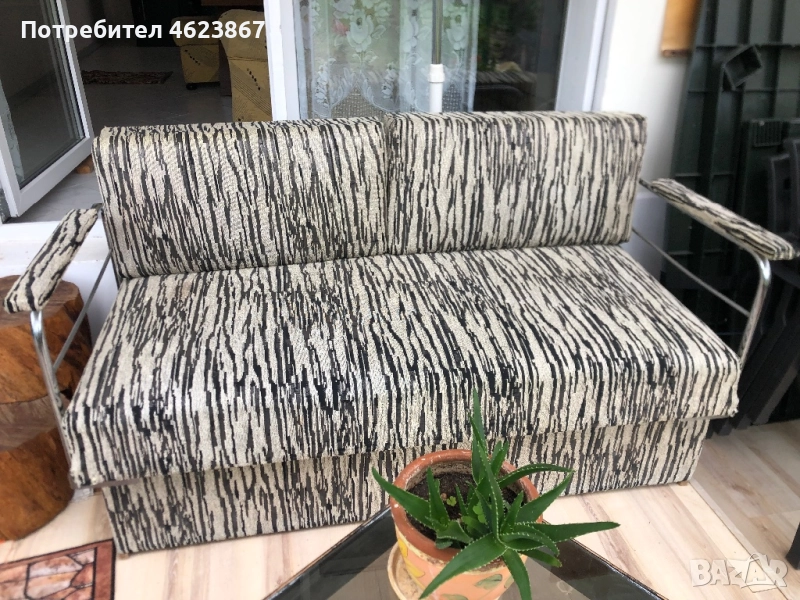 Малко разтегаемо диванче, снимка 1