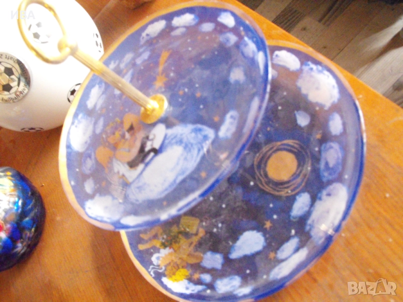 Фруктиера на 2 нива с рисунки от Розина Вахтмайстер., снимка 1