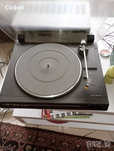 Грамофон DUAL 511 , идеално състояние , снимка 1