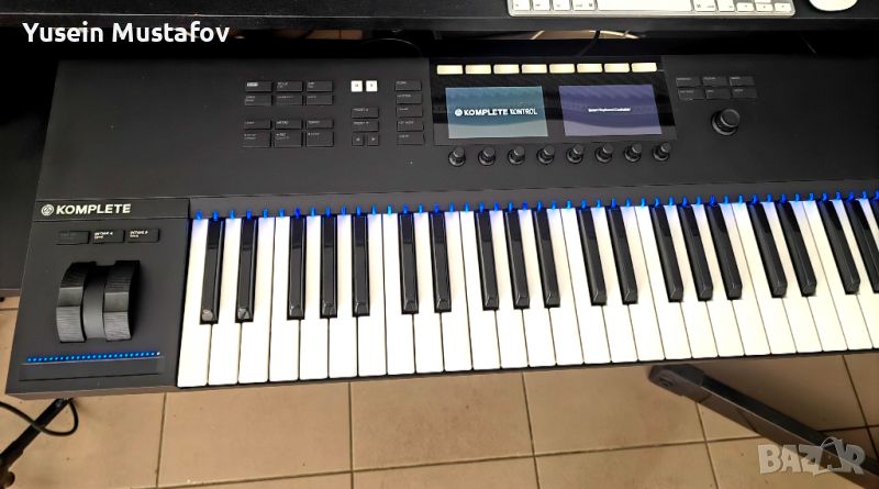 Komplete kontrol s49, midi keyboard, миди клавиатура, снимка 1