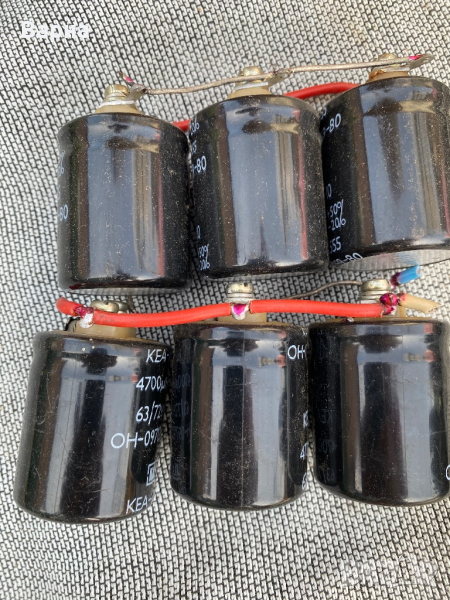 Кондензатори 4700мf, снимка 1